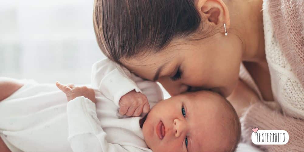 Οδηγός για Νέες Μαμάδες: Τι να Περιμένετε Όταν Επιστρέψετε Σπίτι με το Νεογέννητο